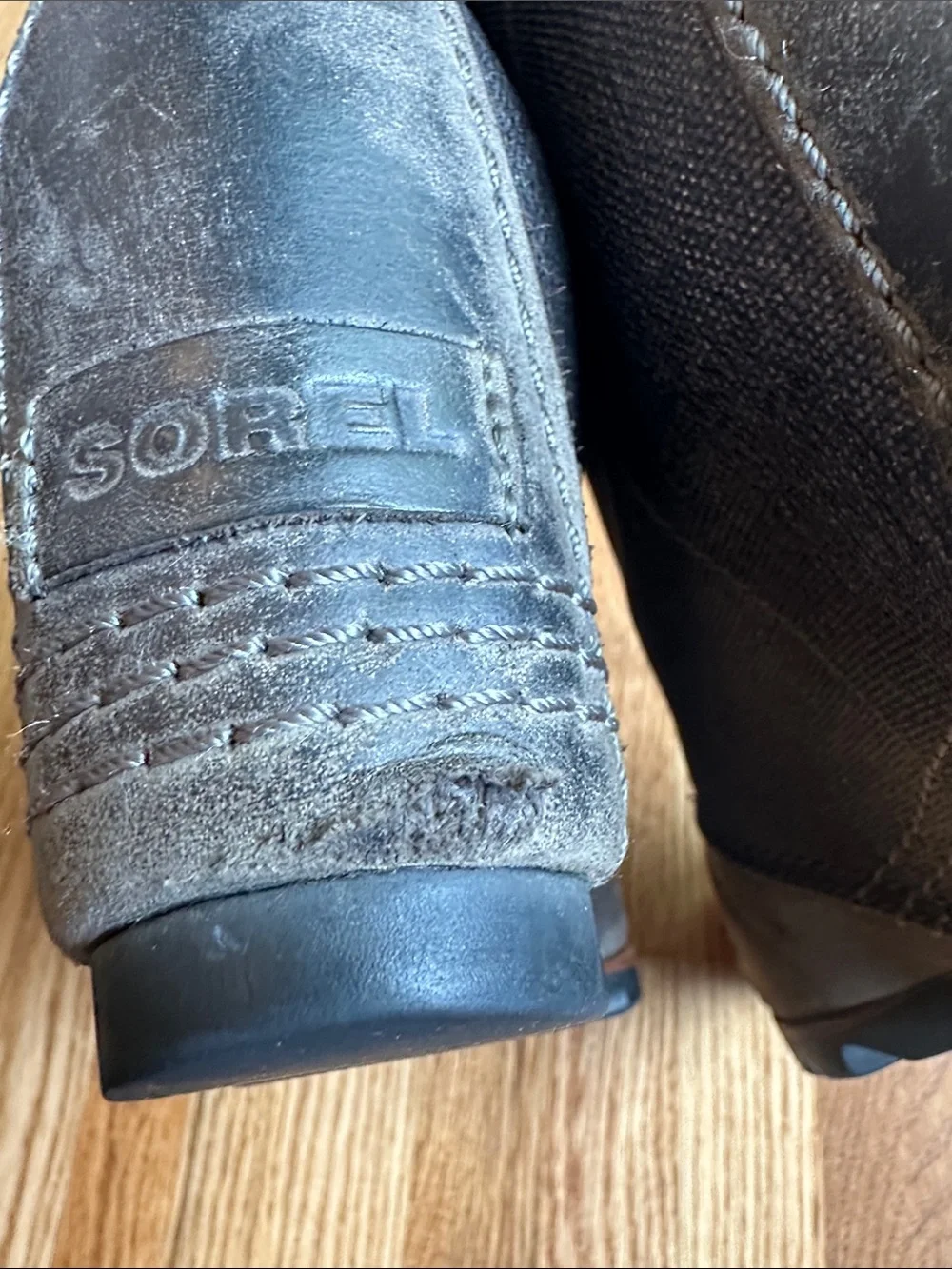 Sorel wedge ankle